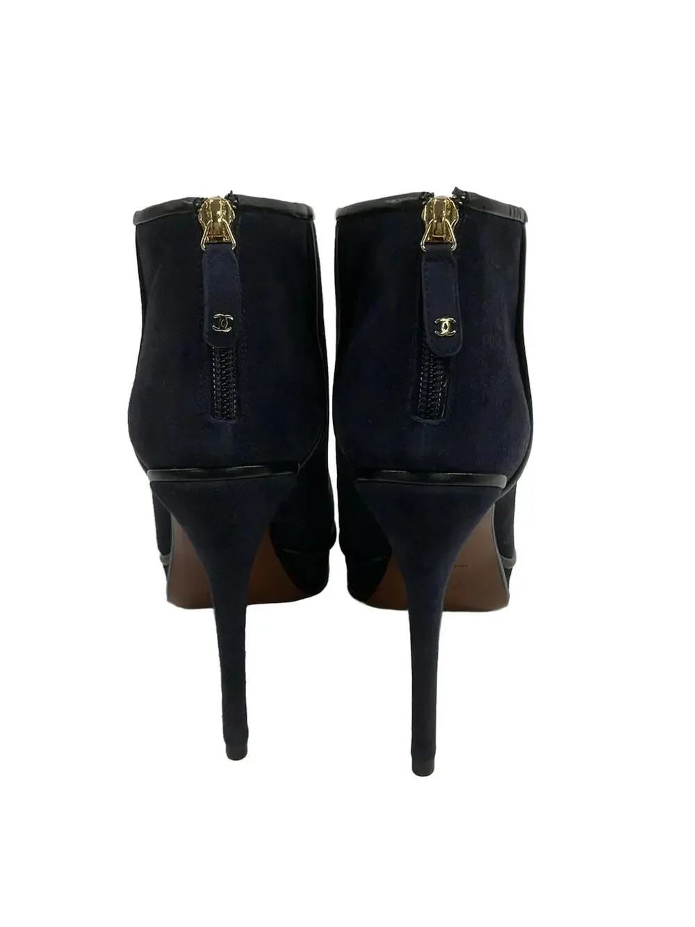 Chanel Dark Navy Black Suede Leather #282320C66B